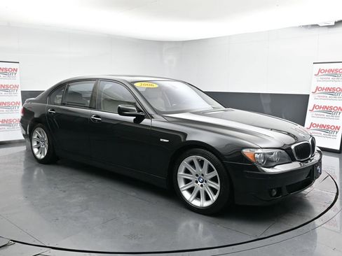 Used 2006 BMW 750Li image 2
