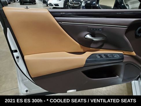 Used 2021 Lexus ES 300h w/ Premium Package FWD image 8