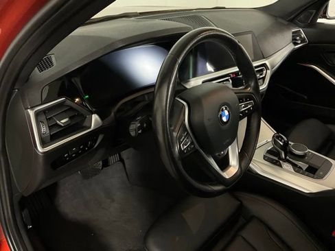 Certified 2022 BMW 330i xDrive Sedan w/ Premium Package 2 AWD/4WD image 19