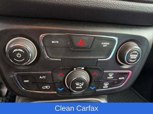 Used 2020 Jeep Compass Latitude w/ Cold Weather Group image 13