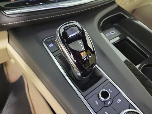 Certified 2024 Cadillac Escalade Premium Luxury AWD/4WD image 30