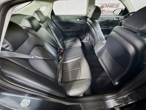 Used 2019 Kia Optima S image 27