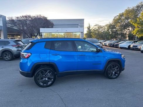 Used 2026 Jeep Compass Latitude AWD/4WD image 9
