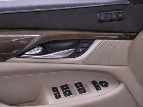 Used 2020 Cadillac Escalade Luxury image 33