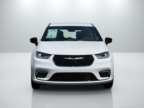 New 2026 Chrysler Pacifica Select AWD/4WD image 11