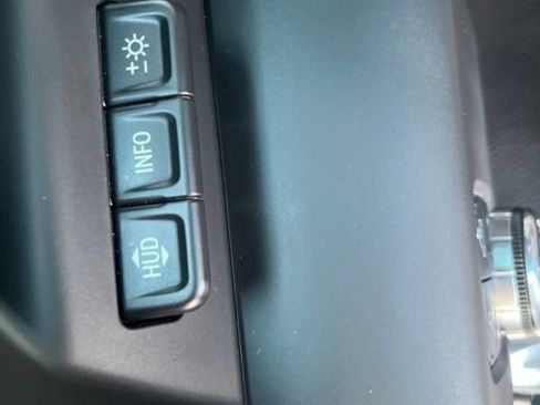 Used 2024 GMC Sierra 2500 AT4 w/ AT4 Premium Plus Package AWD/4WD image 17