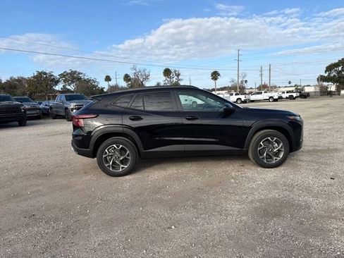 New 2026 Chevrolet Trax LT w/ Driver Confidence Package image 15