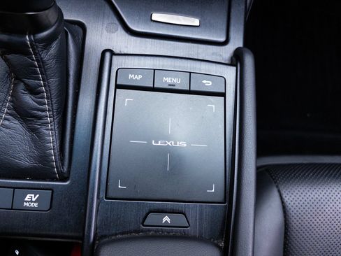 Used 2020 Lexus ES 300h w/ Premium Package FWD image 30