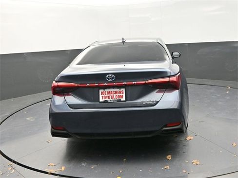 Used 2021 Toyota Avalon Limited w/ Advanced Safety Package image 6