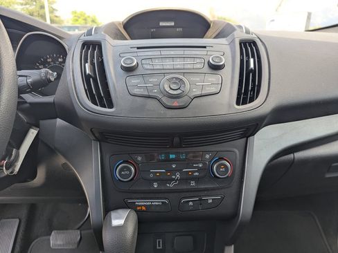 Used 2017 Ford Escape SE AWD/4WD image 14