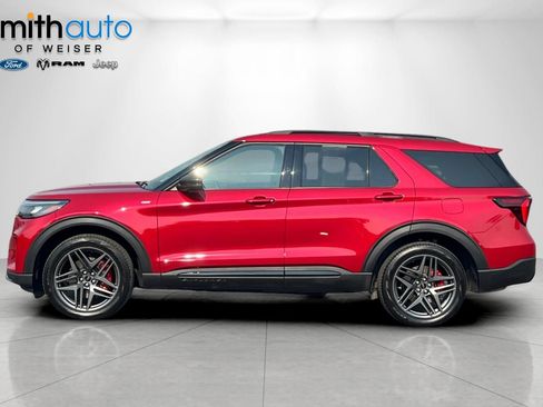 Used 2025 Ford Explorer ST-Line w/ Premium Package AWD/4WD image 8