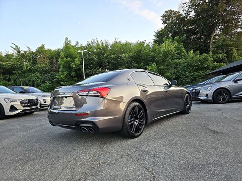 Used 2022 Maserati Ghibli Modena image 20
