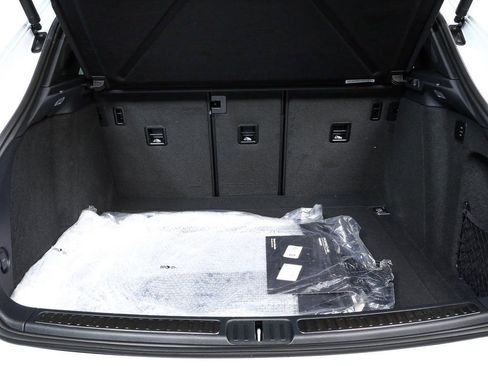 New 2026 Porsche Macan S image 32