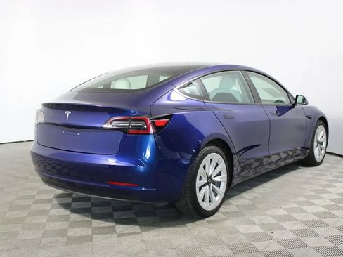 Used 2023 Tesla Model 3 Standard Range RWD image 9