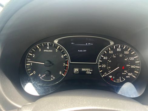 Used 2015 Nissan Altima 2.5 SV w/ Convenience Package FWD image 18