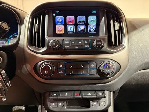 Used 2016 Chevrolet Colorado Z71 AWD/4WD image 24