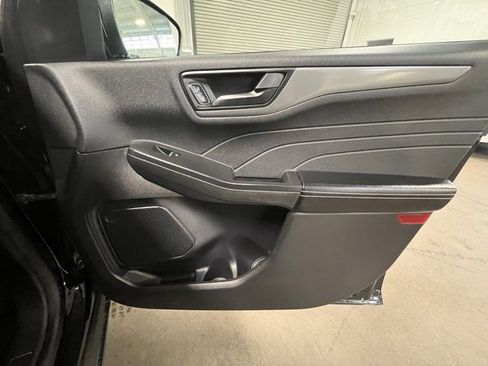 Used 2024 Ford Escape Active image 11