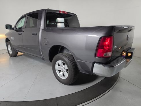 Used 2022 RAM 1500 Classic SLT AWD/4WD image 3