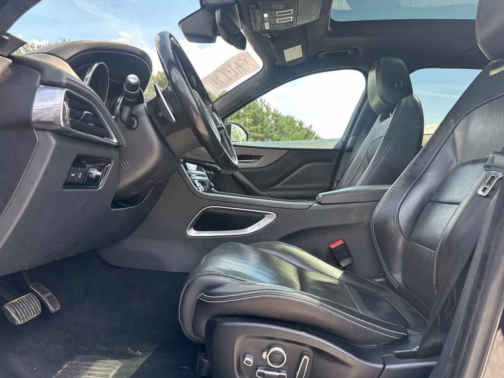 Used 2020 Jaguar F-PACE S AWD/4WD image 13