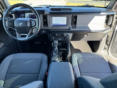 Used 2021 Ford Bronco Outer Banks image 11