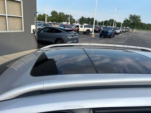 Used 2018 Ford Escape Titanium AWD/4WD image 18