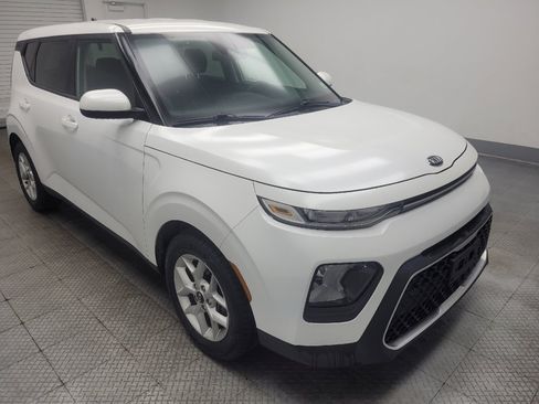 Used 2020 Kia Soul S FWD image 13