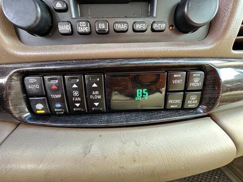 Used 2004 Buick Le Sabre Limited w/ Celebration Edition Package FWD image 40