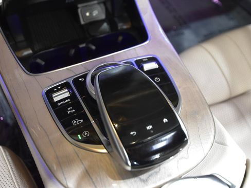 Used 2023 Mercedes-Benz E 450 4MATIC Cabriolet image 45