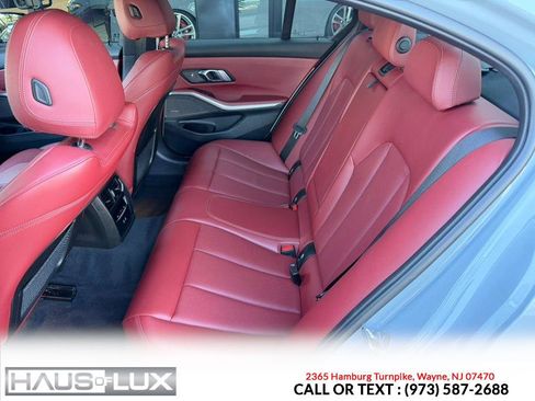 Used 2023 BMW 330i xDrive Sedan w/ M Sport Package AWD/4WD image 11