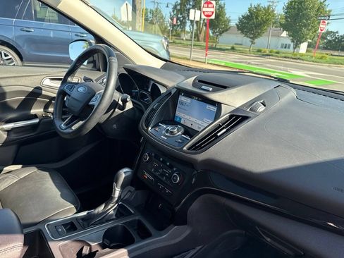 Used 2017 Ford Escape Titanium AWD/4WD image 36