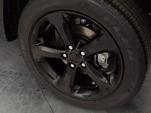 Certified 2022 Jeep Grand Cherokee Altitude image 11