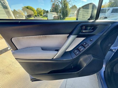 Used 2018 Subaru Forester 2.5i w/ Alloy Wheel Package image 24