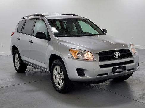 Used 2012 Toyota RAV4 4WD w/ Value Pkg image 2