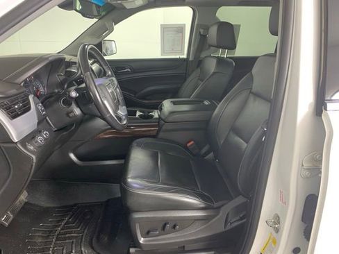 Used 2018 GMC Yukon XL SLT w/ Open Road Package AWD/4WD image 18