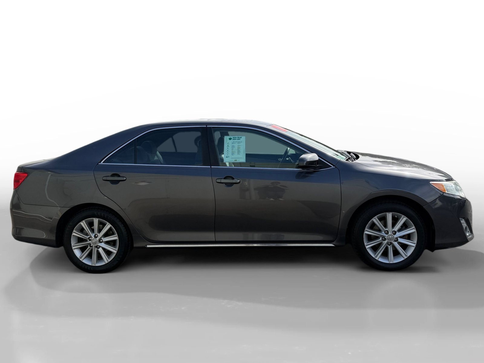 Used 2012 Toyota Camry XLE w/ Convenience Pkg FWD image 6