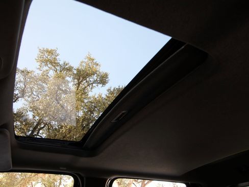 Used 2015 Ford F350 Platinum image 38