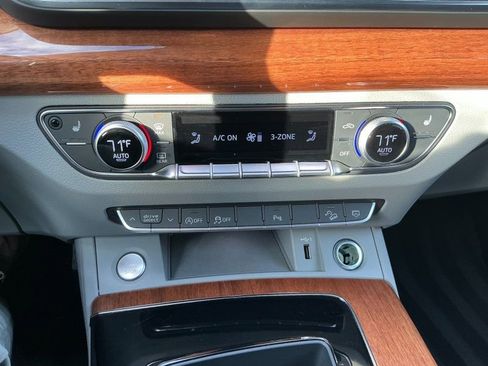 Used 2023 Audi Q5 2.0T Premium w/ Convenience Package image 22