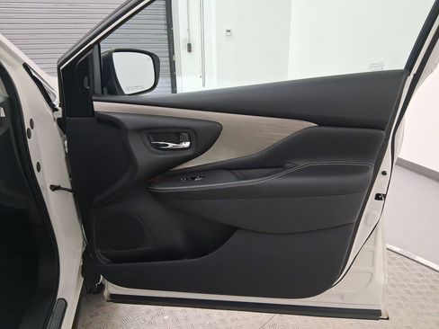 Used 2018 Nissan Murano Platinum w/ Cargo Package image 33