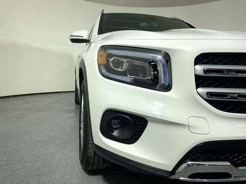 Used 2021 Mercedes-Benz GLB 250 4MATIC image 28