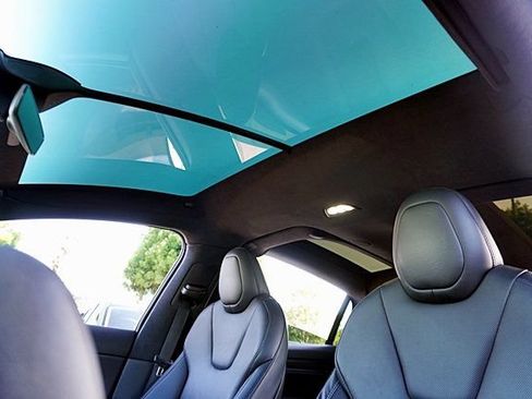 Used 2022 Tesla Model X Plaid AWD/4WD image 21