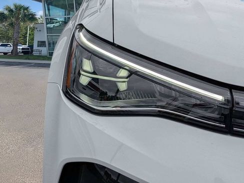New 2026 Volkswagen Taos SE FWD image 10