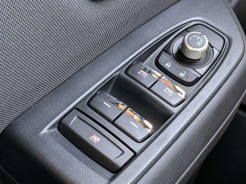 Certified 2025 Subaru Forester Premium AWD/4WD image 23