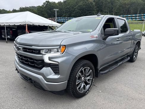 Used 2023 Chevrolet Silverado 1500 RST w/ Z71 Off-Road Package image 11