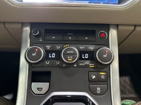 Used 2017 Land Rover Range Rover Evoque SE Premium AWD/4WD image 58