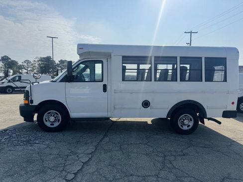 Used 2017 Chevrolet Express 3500 w/ School Bus Package image 4