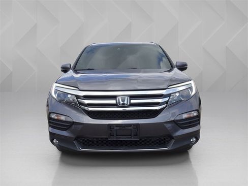 Used 2018 Honda Pilot Touring image 8