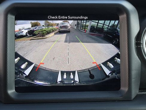 Used 2019 Jeep Wrangler Unlimited Sahara image 45