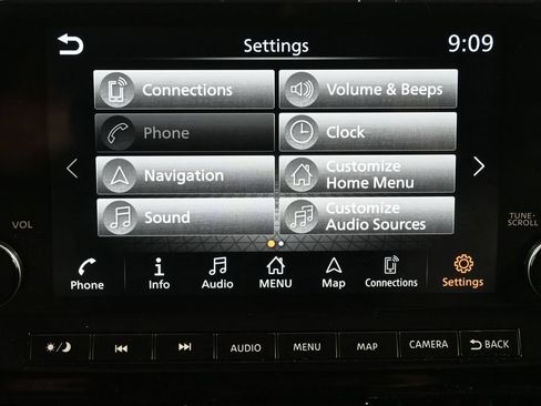 Used 2023 Nissan Pathfinder SL w/ SL Premium Package FWD image 9