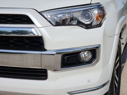 Used 2016 Toyota 4Runner Limited AWD/4WD image 10