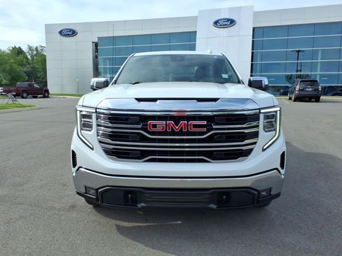 Used 2025 GMC Sierra 1500 SLT AWD/4WD image 8